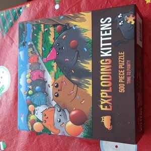 Exploding Kittens 500 Piece Puzzle.